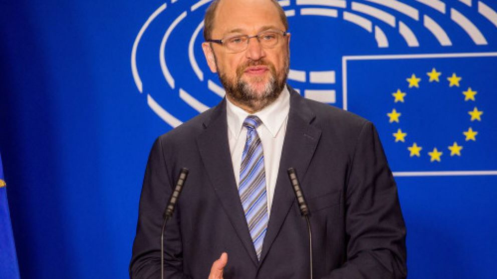 Schulz repensó su negativa a aliarse de nuevo con la canciller