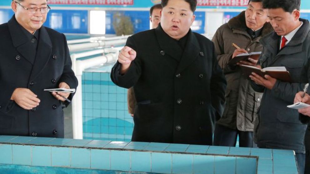Corea del Norte lanza un misil intercontinental y redobla su desafío a EEUU