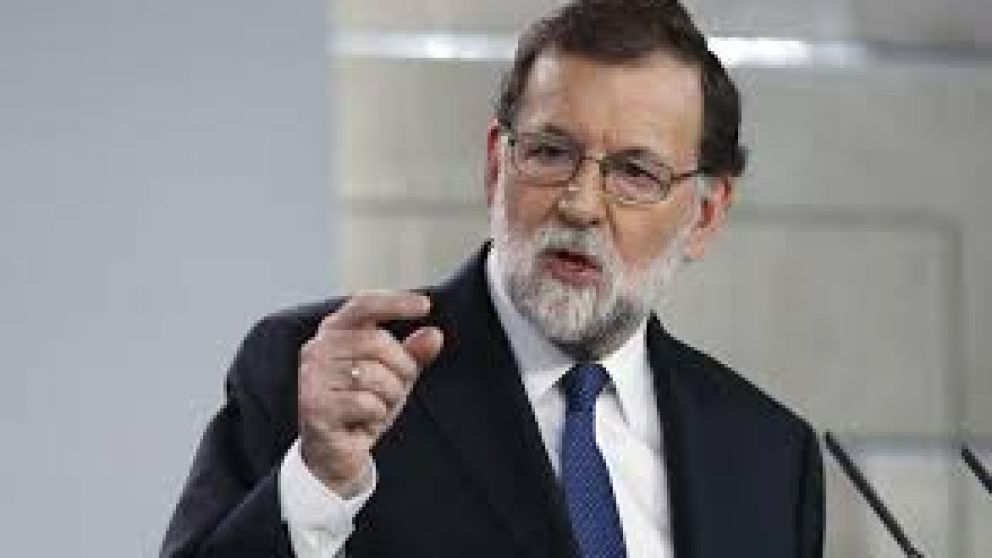 Rajoy quiere el cese de Pugidemont y su Gobierno