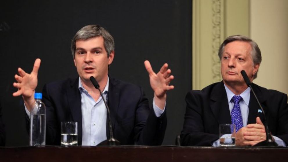 Peña y Aranguren destacaron los avances en administración de la energía