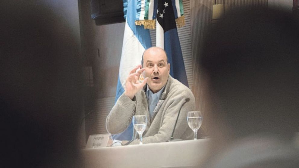 Recauda como liberal, gasta como keynesiano: la política del “después vemos”