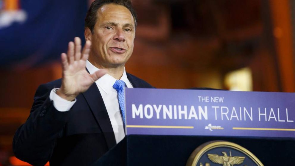 Demandaron al gobernador de Nueva York por ignorar denuncias de acoso sexual