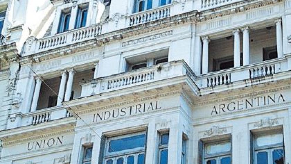 Fuerte descontento industrial por la suba de tasas y la quita de subsidios para el sector