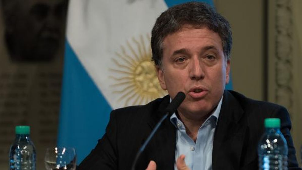 El ministro Nicolás Dujovne anunció el impuesto a la renta financiera