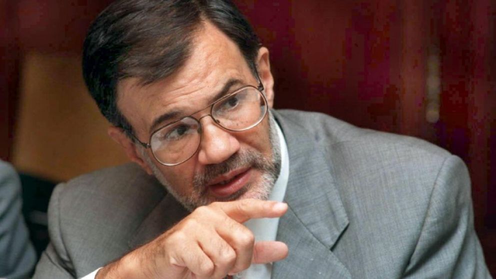 Adeba designó a un consultor del Banco Mundial y el FMI como director ejecutivo