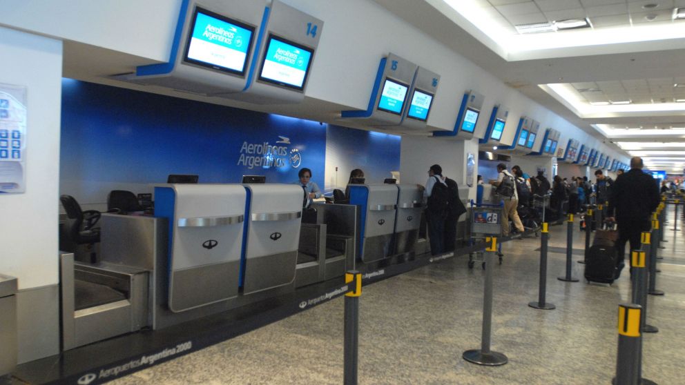 Sigue sin definición la paritaria de Aerolíneas Argentinas