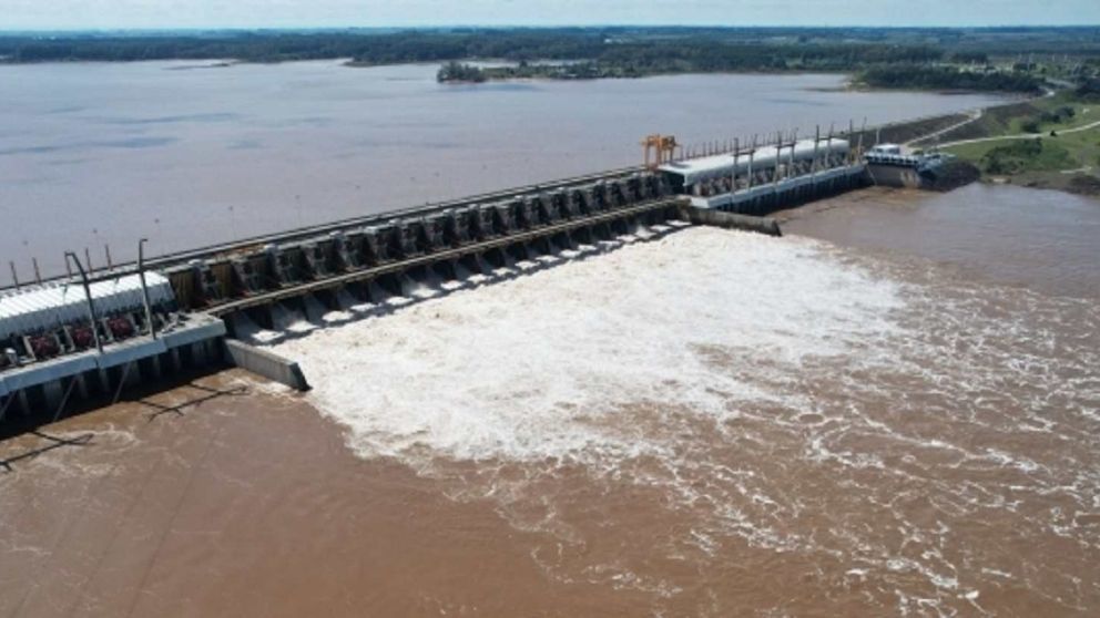 Una represa puede ser al mismo tiempo una obra de integración y una fuente permanente de tensiones políticas, energéticas y ambientales