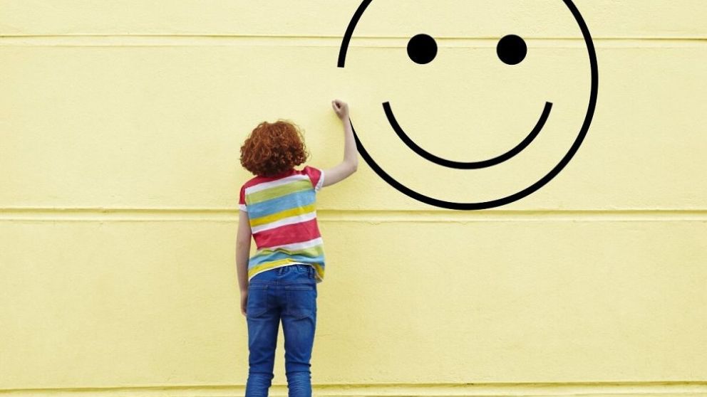 La felicidad está al alcance de todos; el único problema es que, si la buscamos fuera