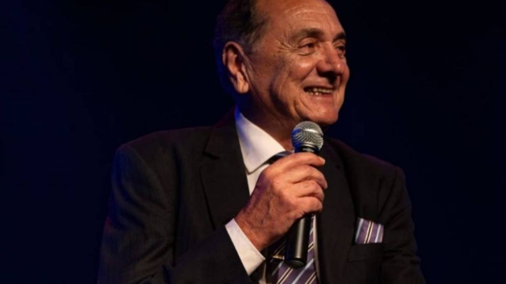 Ricardo “Chiqui” Pereyra en una presentación en Buenos Aires, ícono indiscutible del tango argentino.