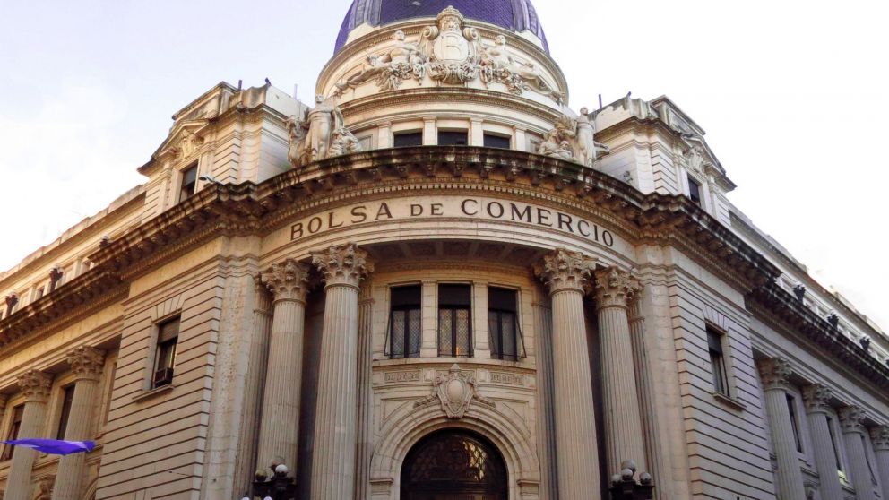 La atención en la Bolsa de Comercio se trasladó al Congreso