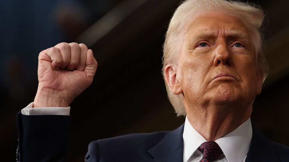 Trump confirm� un ataque masivo contra Ir�n y asegur� que el pa�s "nunca tendr� un arma nuclear"