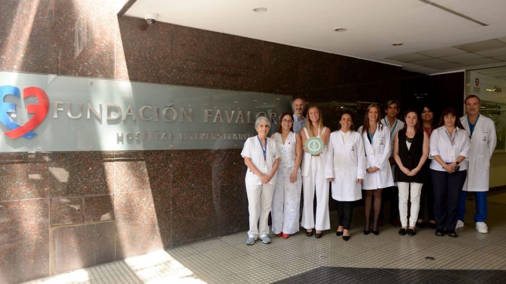De izquierda a derecha: la Dra. Liliana Favaloro, Natalia Olmos, Juan José Luro, María Florencia Del Gener, Dra. Laura Favaloro, Dra. Andrea Falugi, Dr. Sebastián Defranchi, María Jimena Pastor, Marisa Gutiérrez, Rocío Rossi y el Dr. Oscar Mendiz.