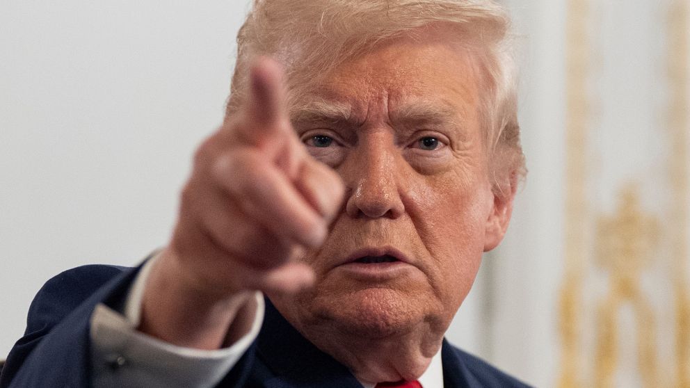 Trump cruza a Europa