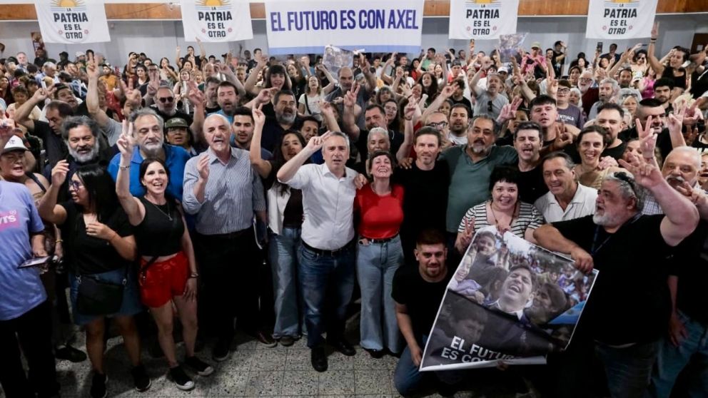 Larroque instó a "fortalecer la construcción militante, redoblar esfuerzos y convocar al pueblo a construir un proyecto nacional.