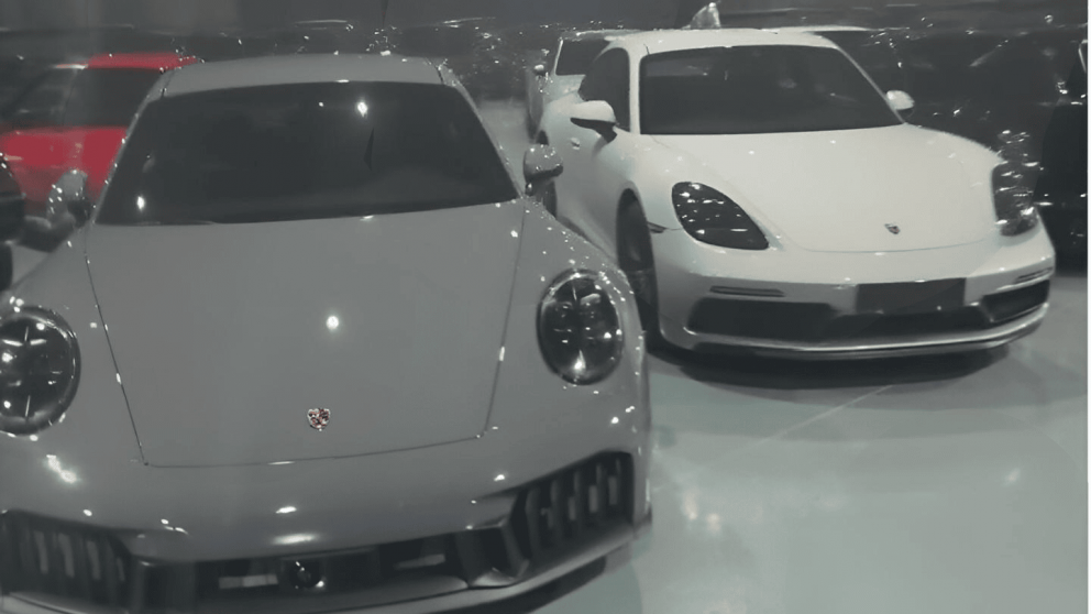 Secuestran 45 autos de lujo, motos y kartings en una finca ligada a la AFA