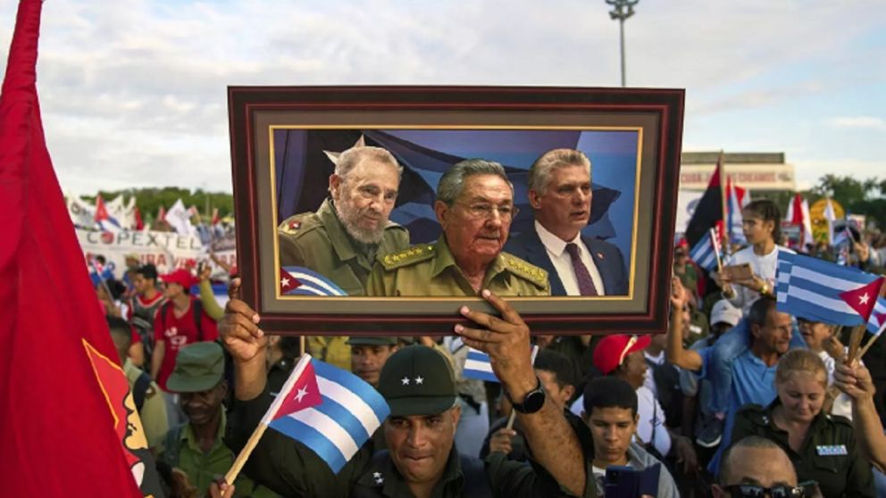 Cuba que se debate entre la revoluci�n tecnol�gica y la Gran Muralla a Internet para mantener alejados y desinformados a sus habitantes