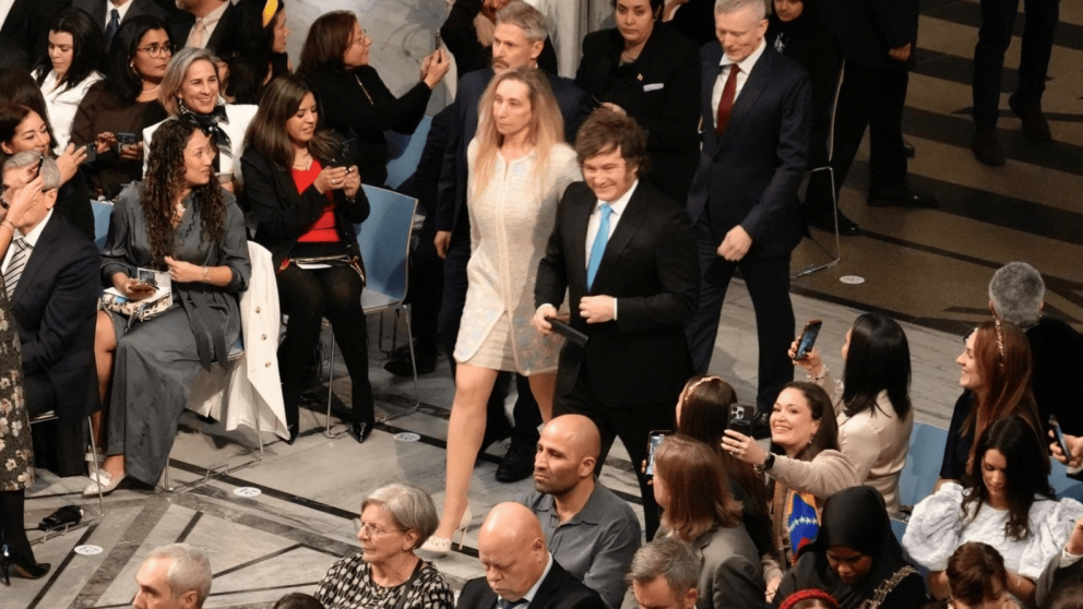 Javier Milei y Karina Milei participaron de la ceremonia del Nobel de la Paz y regresaron a la Argentina.