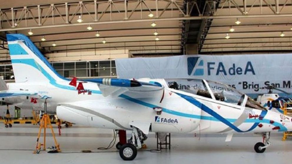 La F�brica Argentina de Aviones fundada en 1927 busca reducir casi un tercio su plantel