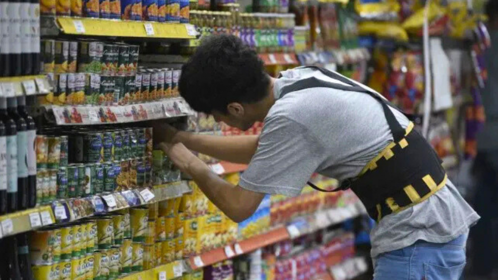 Los empleados de comercio cobrar�n con aumento en mayo