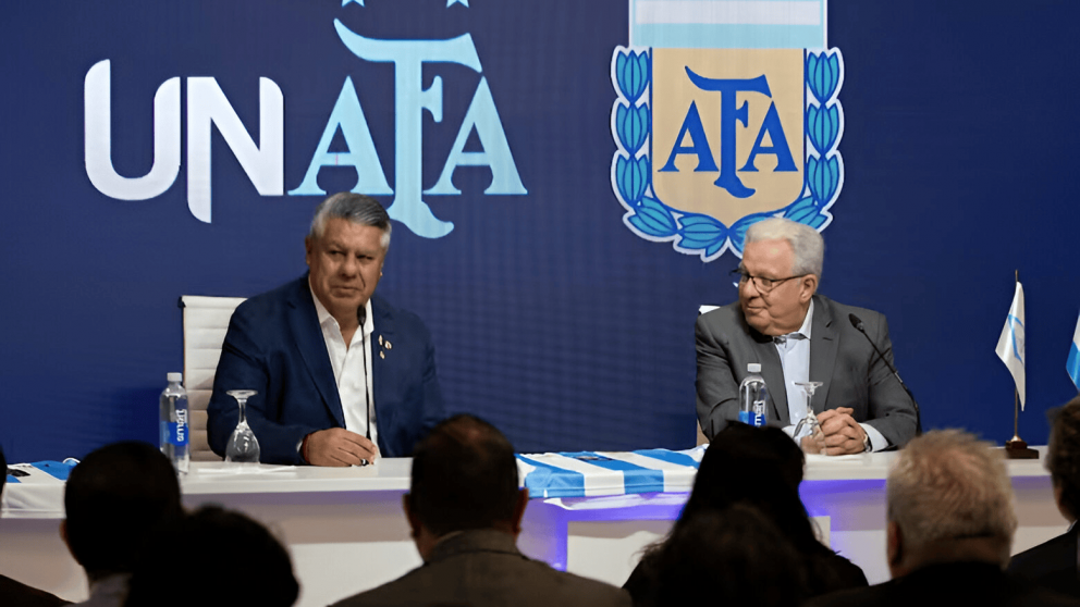 Hace un mes, según la propia publicación de la AFA, Claudio “Chiqui” Tapia encabezó junto a Alberto Barbieri la “presentación oficial” de la UNAFA