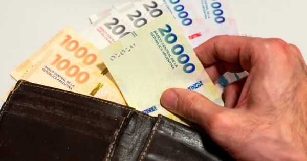 Aguinaldo de junio 2026: ¿a partir de qué monto ARCA me descuentan el Impuesto a las Ganancias?