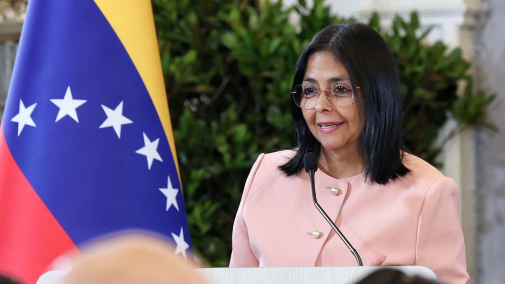 La vicepresidenta Delcy Rodríguez llevó la denuncia a la OPEP