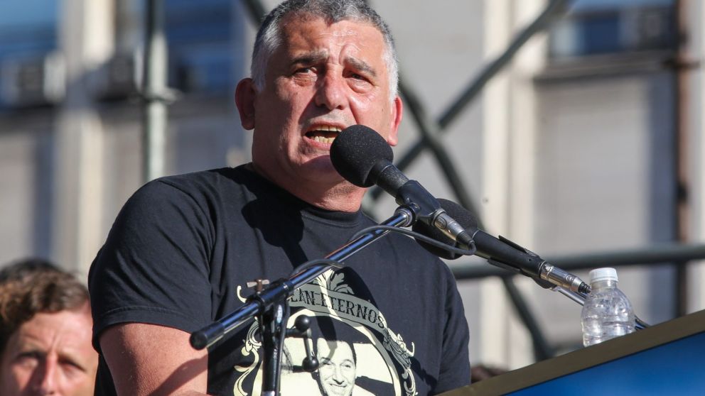 "Con esta lógica, no va a haber más trabajo", advirtió Manrique