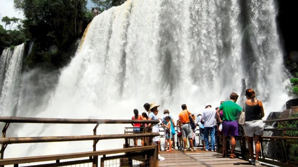 El Gobierno evalúa otro finde largo en diciembre