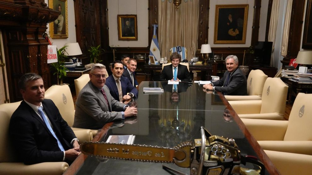 Milei recibió a ejecutivos mineros que prometen invertir USD15.000 millones