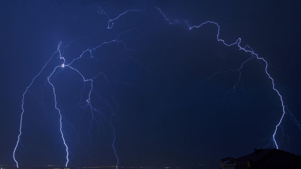 Tsunami de nubes negras: llegan tormentas con lluvias intensas y ráfagas de 60 km/h