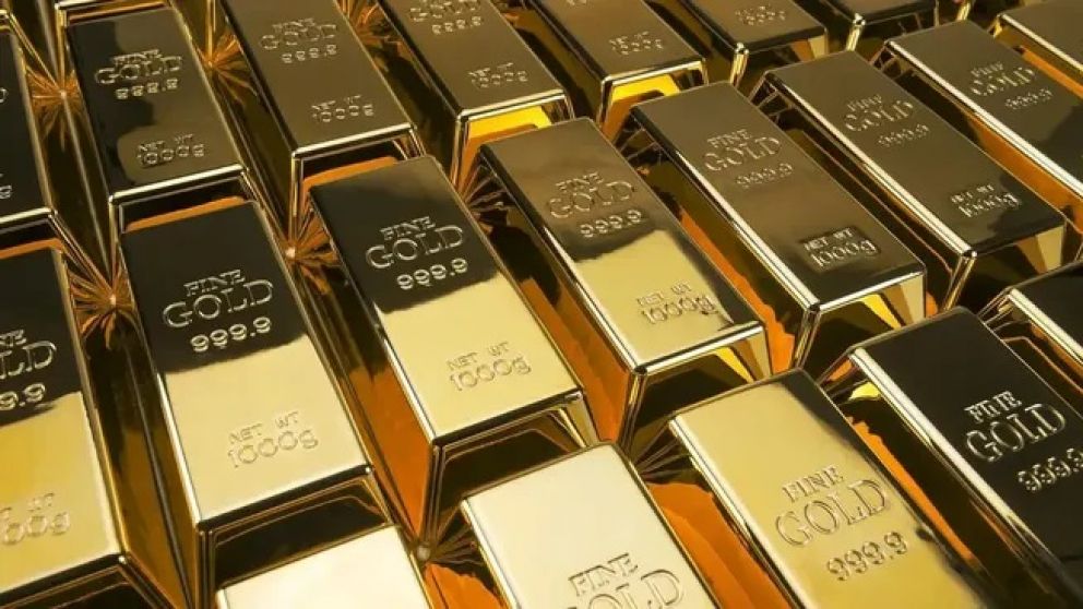 El oro y la plata suben por la tensión sobre la Fed y la incertidumbre global