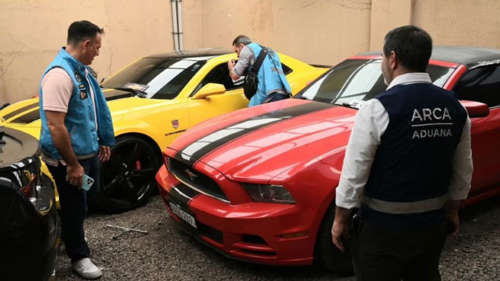 La Aduana secuestr� autos de lujo usados en videoclips y valuados en m�s de $500 millones
