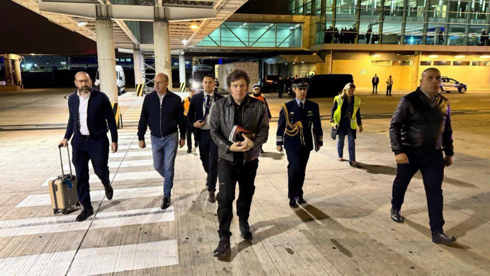 Milei viaja a Córdoba, Paraguay y Suiza en una semana clave de su agenda política
