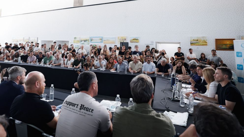 Kicillof: "La situaci�n no mejora y se agrava por el rumbo de Milei"