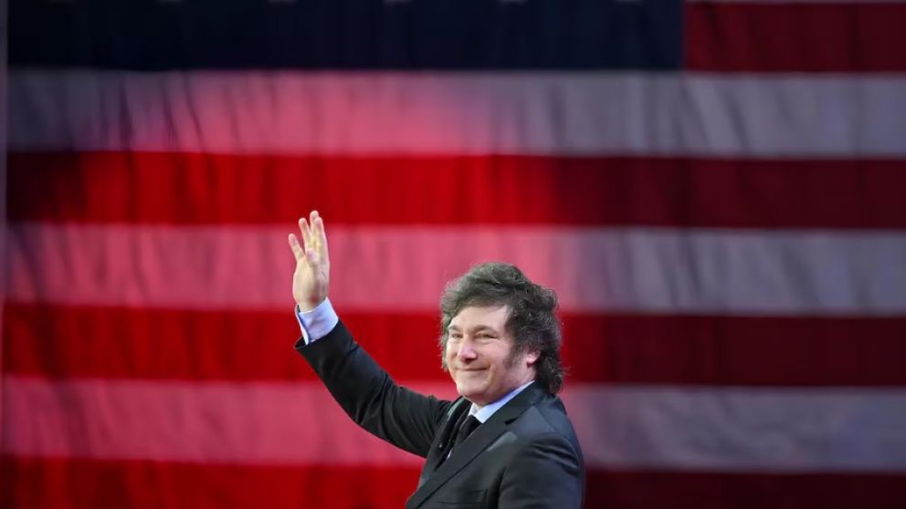 Javier Milei viaja a Davos y reafirma su alineamiento con Estados Unidos