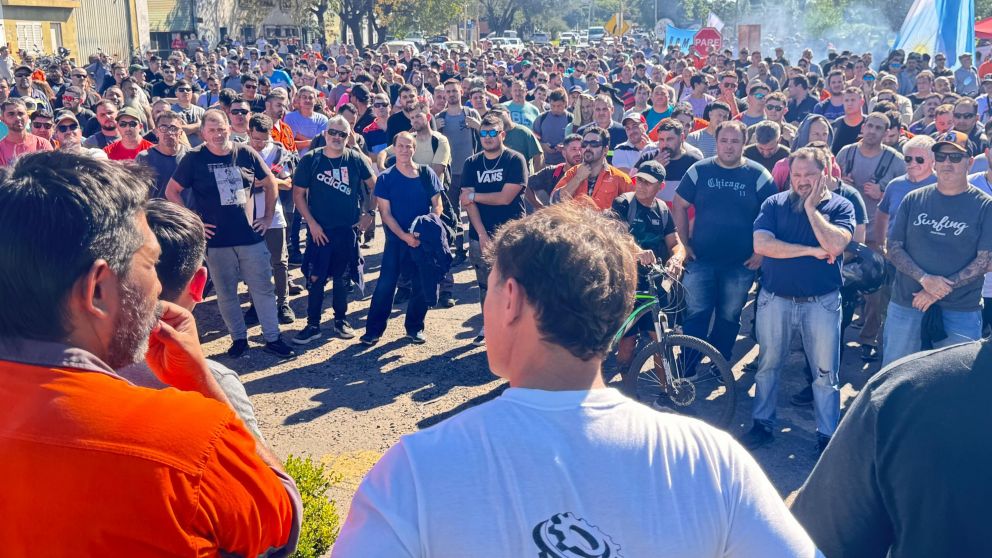 La angustia de los trabajadores de Acindar que por tercer año consecutivo serán suspendidos