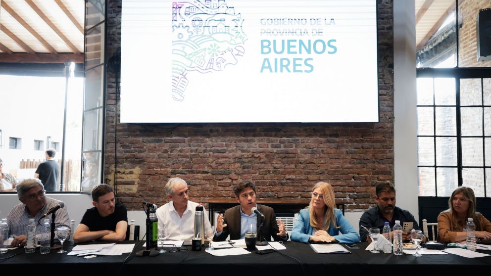 Kicillof afirmó que Milei busca "destruir el mercado interno"