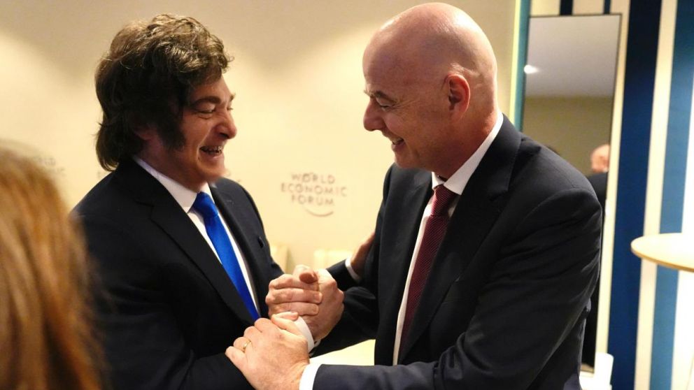 Javier Milei transita sus �ltimas horas en Suiza, antes de retornar a Argentina este jueves