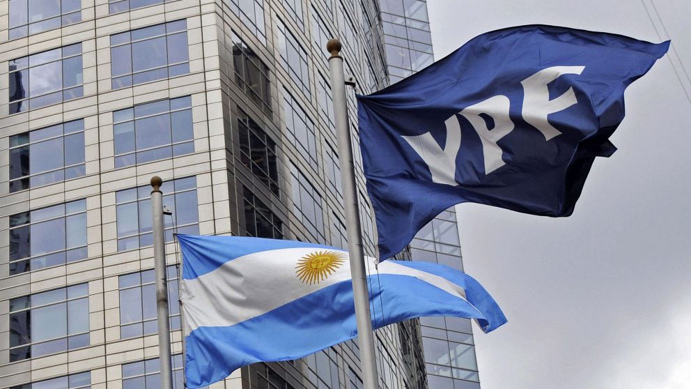 Los demandantes por YPF piden saber la ubicación del oro del BCRA.