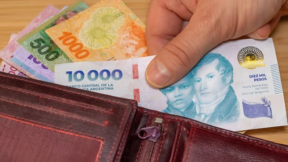 Los salarios continuarán despositándose en los bancos y no en billeteras virtuales