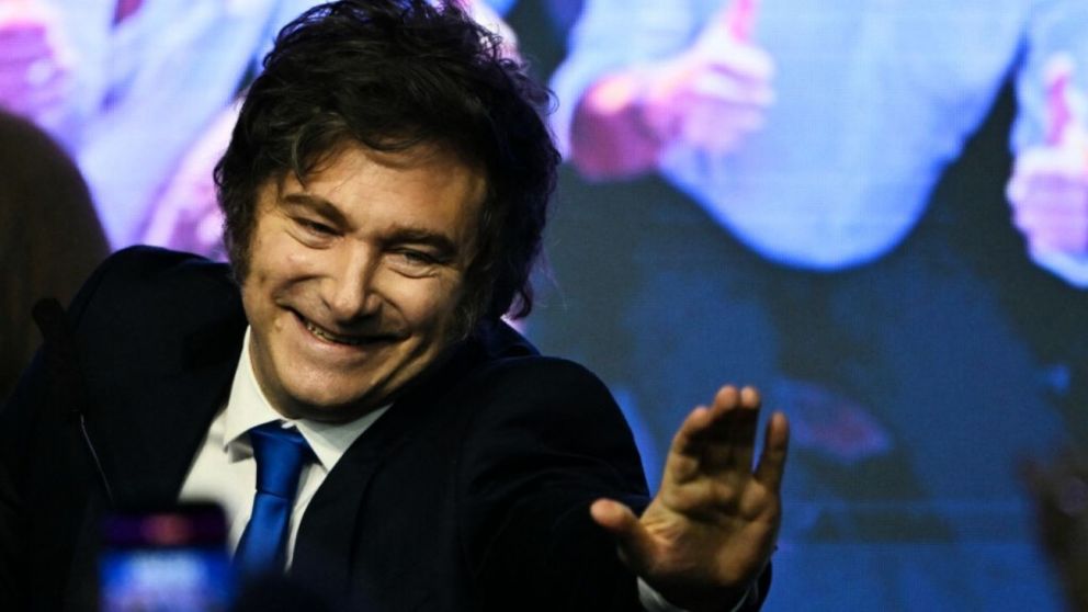 Javier Milei llega a Mar del Plata y descontractura su agenda presidencial