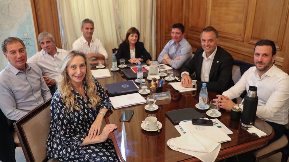 Nuevo encuentro de la mesa pol�tica en la Casa Rosada