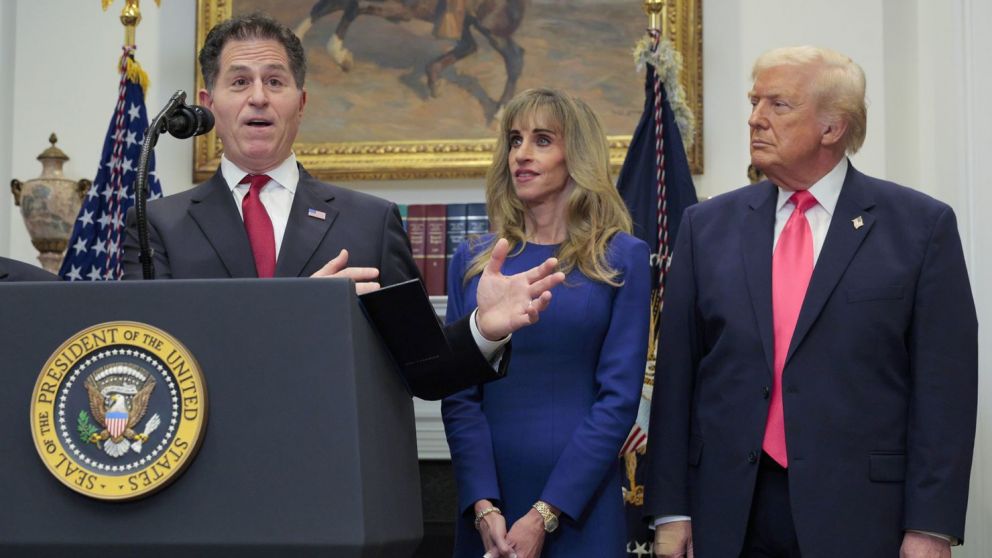 Trump impulsa cuentas de inversión para bebés bajo su marca pero con aporte estatal