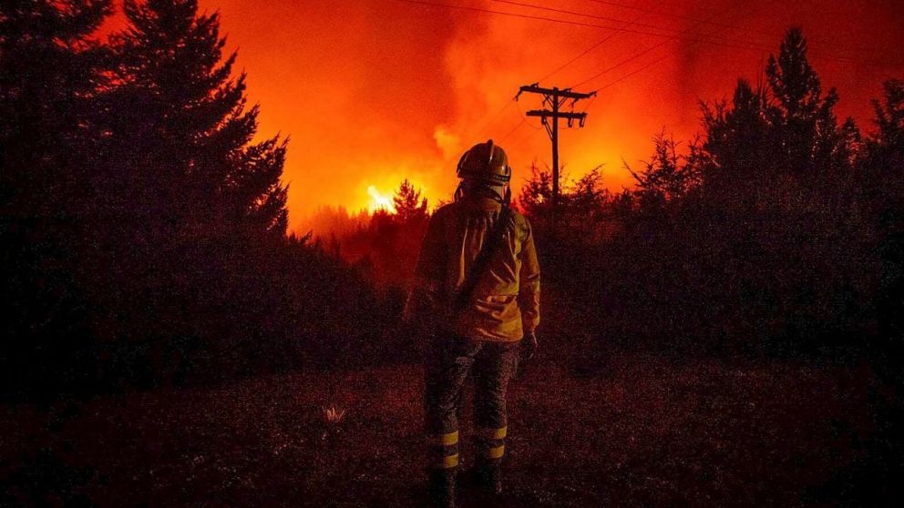 El Gobierno declaró la "zona de desastre" por los incendios forestales en Chubut.