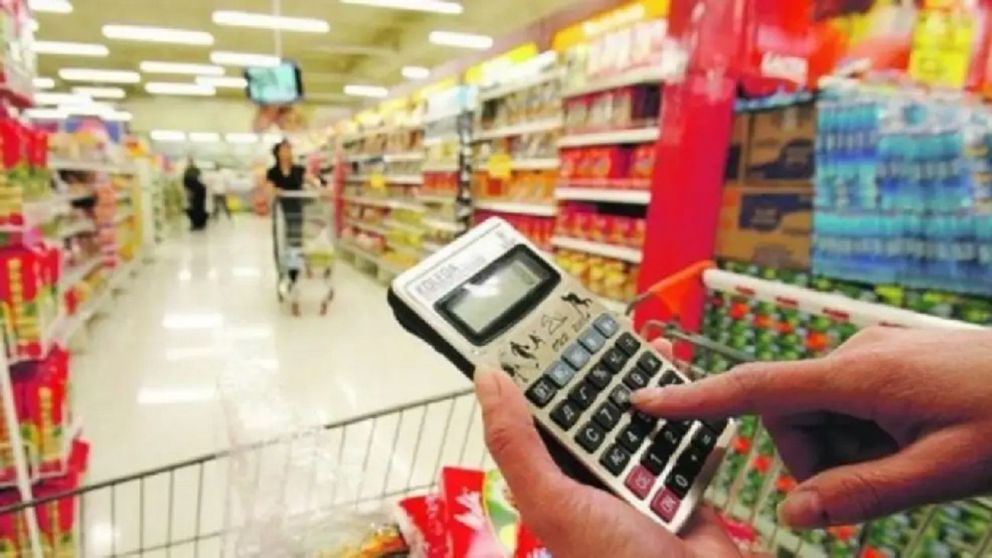 El consumo marc� una suba anual pero cerr� el 2025 en ca�da.