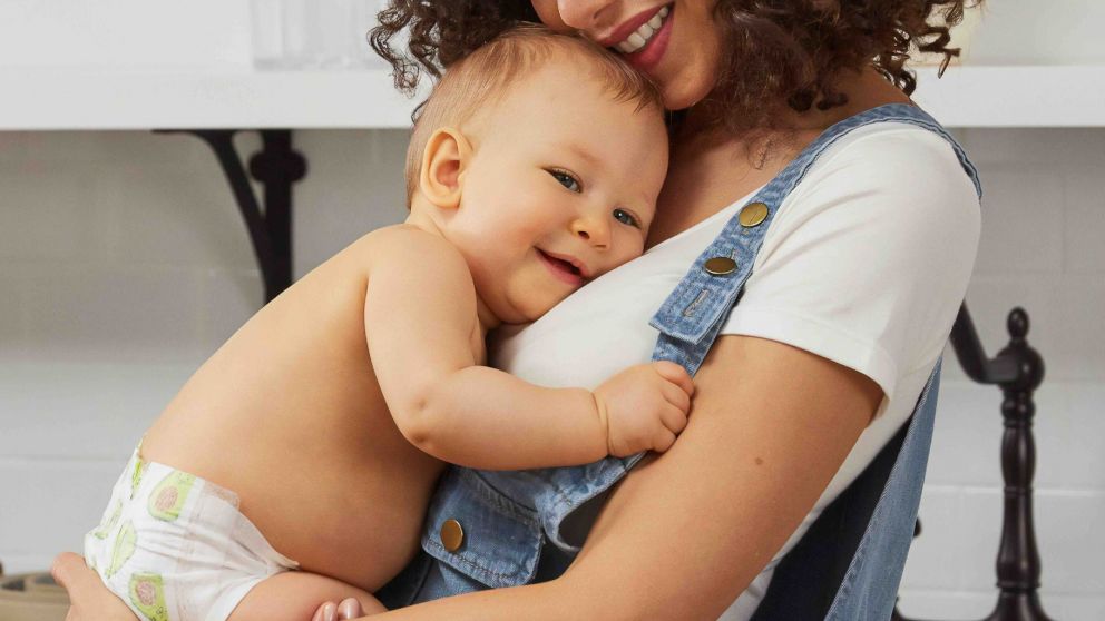 Niñeras: ¿quiénes cobran un 30% extra en febrero 2026?