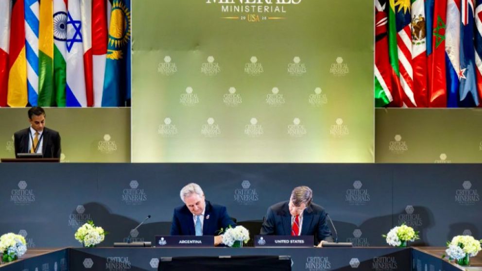 Argentina y Estados Unidos firmaron un acuerdo para la explotaci�n de cobre y litio