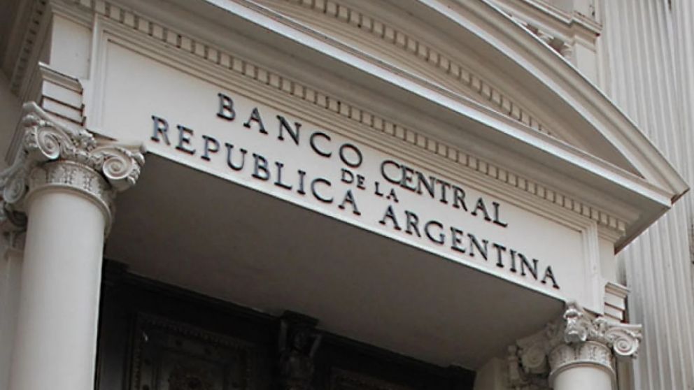 El REM anticipa inflación de 2,4% en enero.