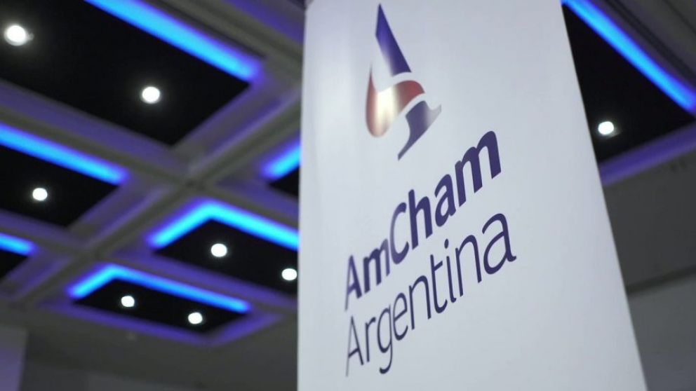 AmCham señala que habrá un "recargo temporal del 10%" en algunos rubros