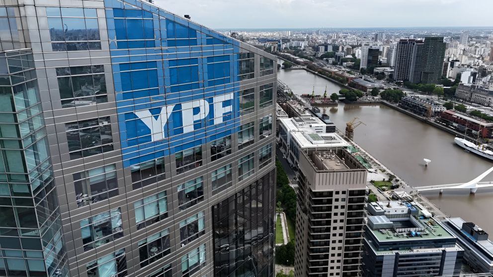 El Gobierno argentino pidió a la Justicia de Estados Unidos suspender el proceso de discovery en el juicio por la expropiación de YPF mientras se resuelve la apelación del fallo.